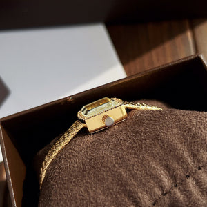 Zhonggu Small Golden Watch New Mini Delicate Square